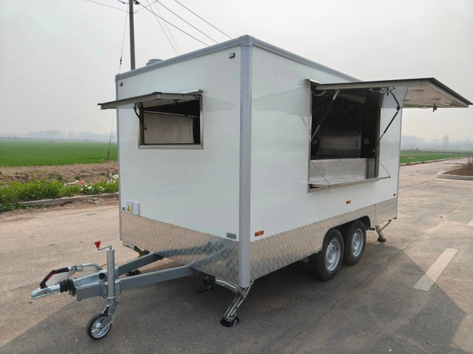 Food Truck  WB-350F Equipé