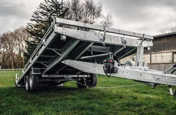 PLATEAU BASCULANT HYDRAULIQUE LIDER 