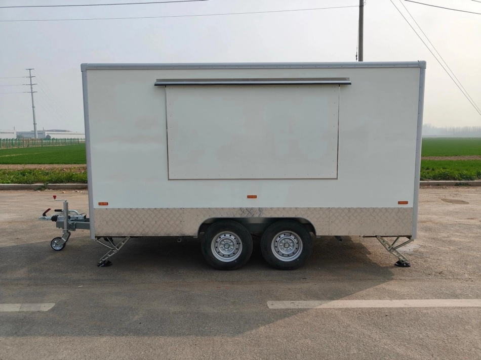 Food Truck WB-500F Equipé 