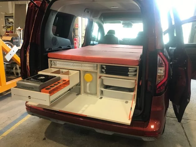 MALLE ARRIÈRE AMOVIBLE AVEC COUCHAGE BEBOX
