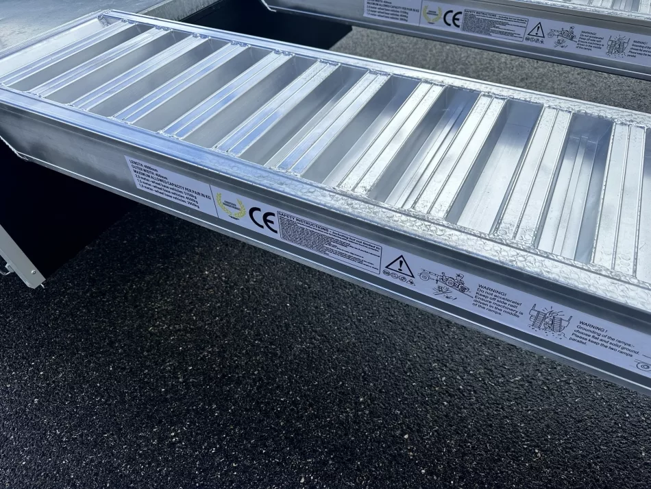 Rampe de chargement aluminium 3 m