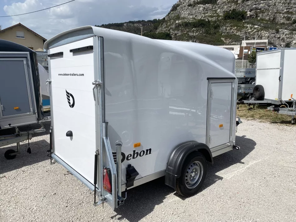 Debon Cargo 1300