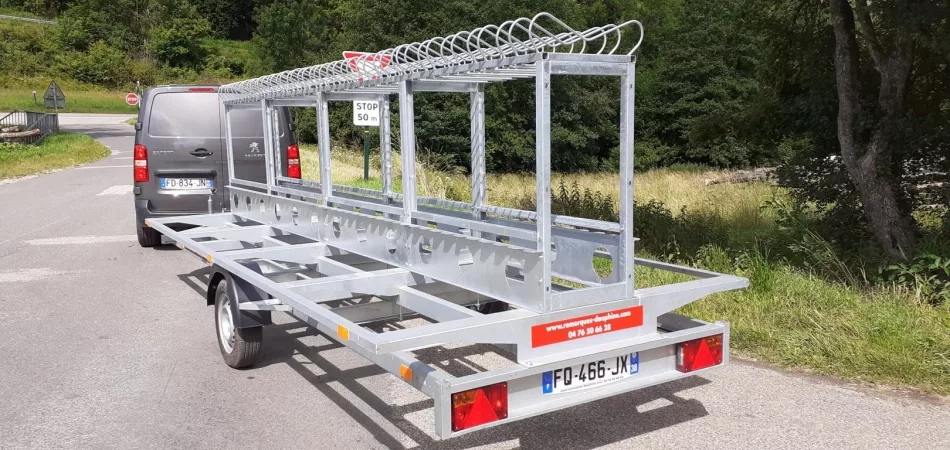 REMORQUE PORTE-VELOS SPECIALE VTT/VAE 20 PLACES