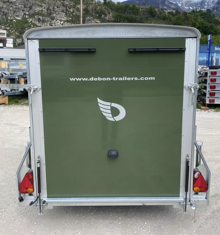Debon Cargo 1300